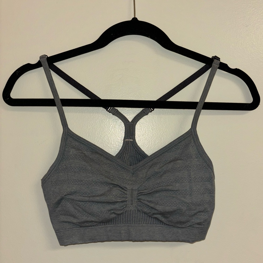Lululemon Gray Sports Bra Size 4